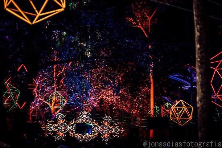 Party Flyer Lineart - O Cosmos em Movimento | 5 anos 13 Oct '18, 20:00