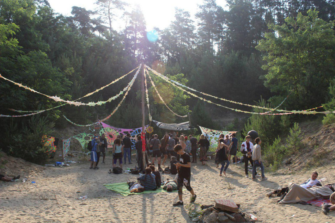 Party Flyer Sternhagel&Ab Zum Rave Sommerfest 15 Jun '19, 16:00