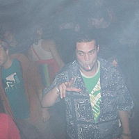 Foto de perfil: beneath cross